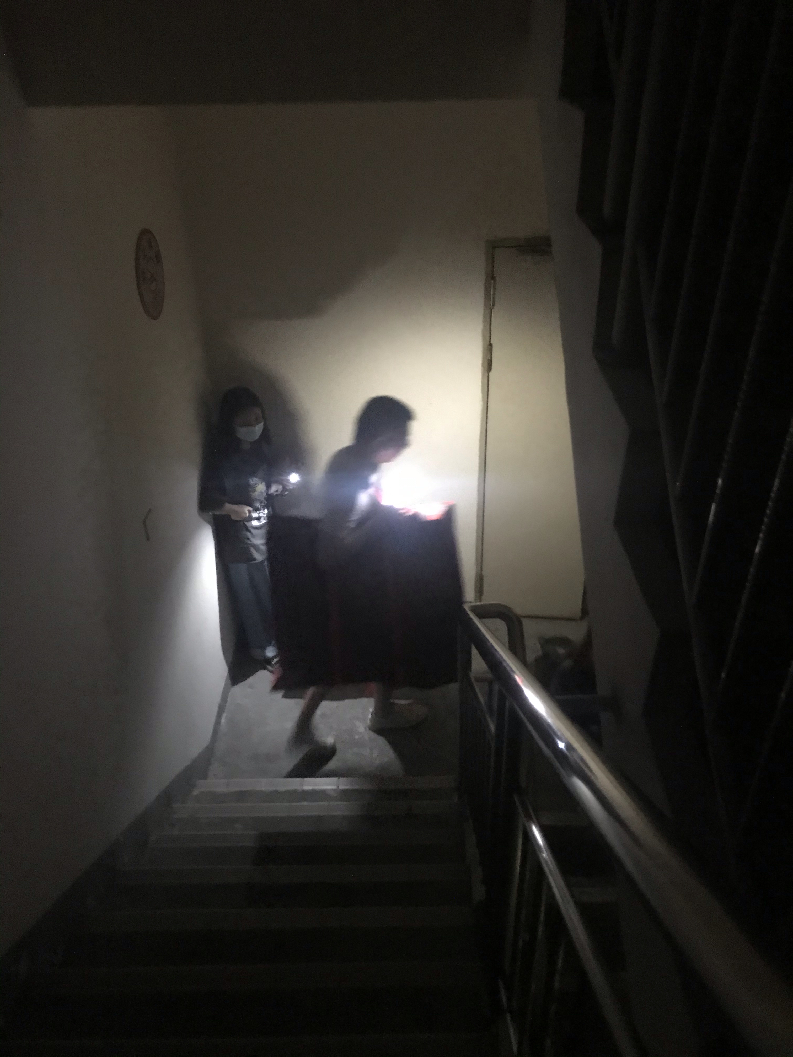 匯利達(dá)深圳“極速行動”重現(xiàn)，“搶運(yùn)電腦”再次上演！(圖5)
